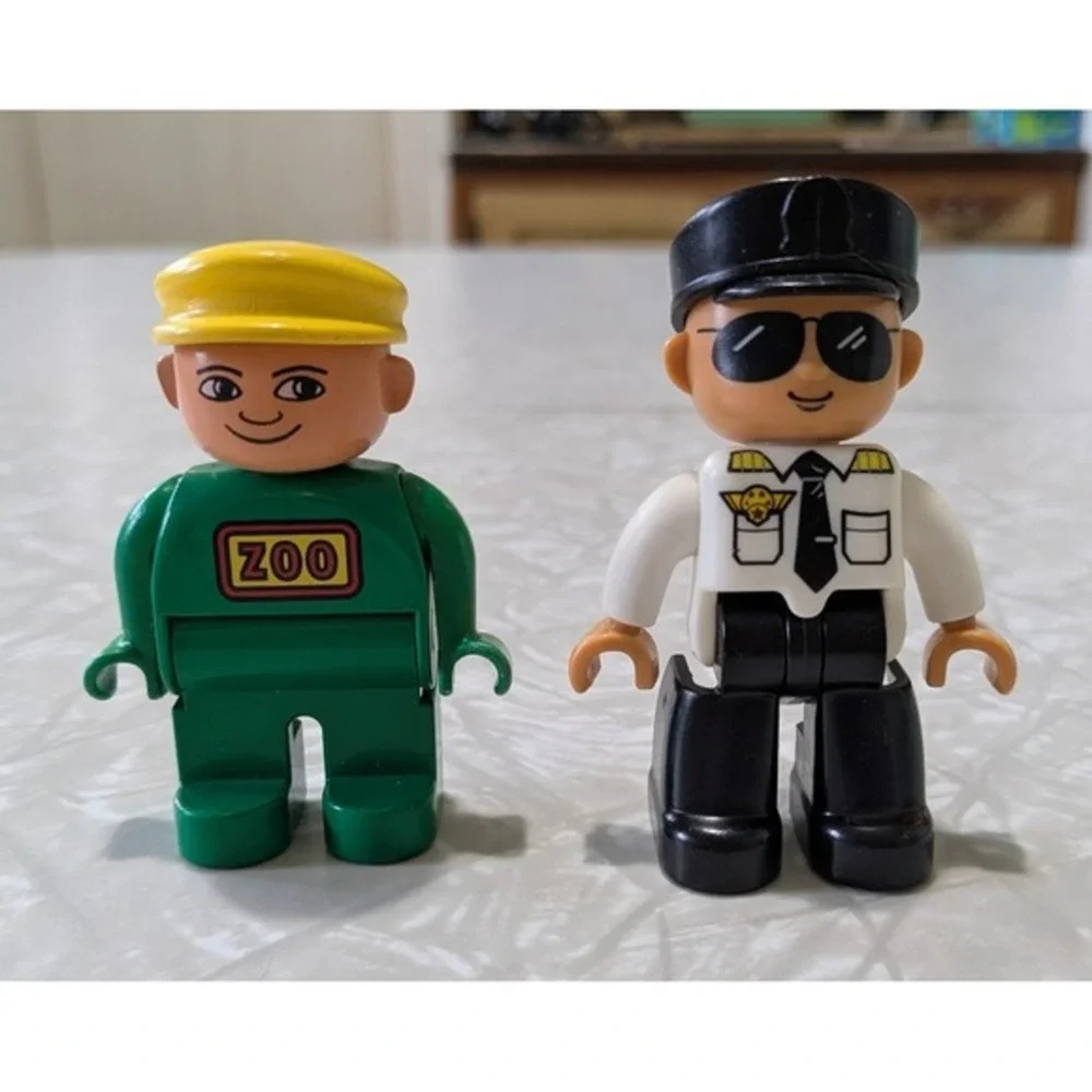 Lego Duplo Figure Male Zoo Keeper Vintage app. 2001